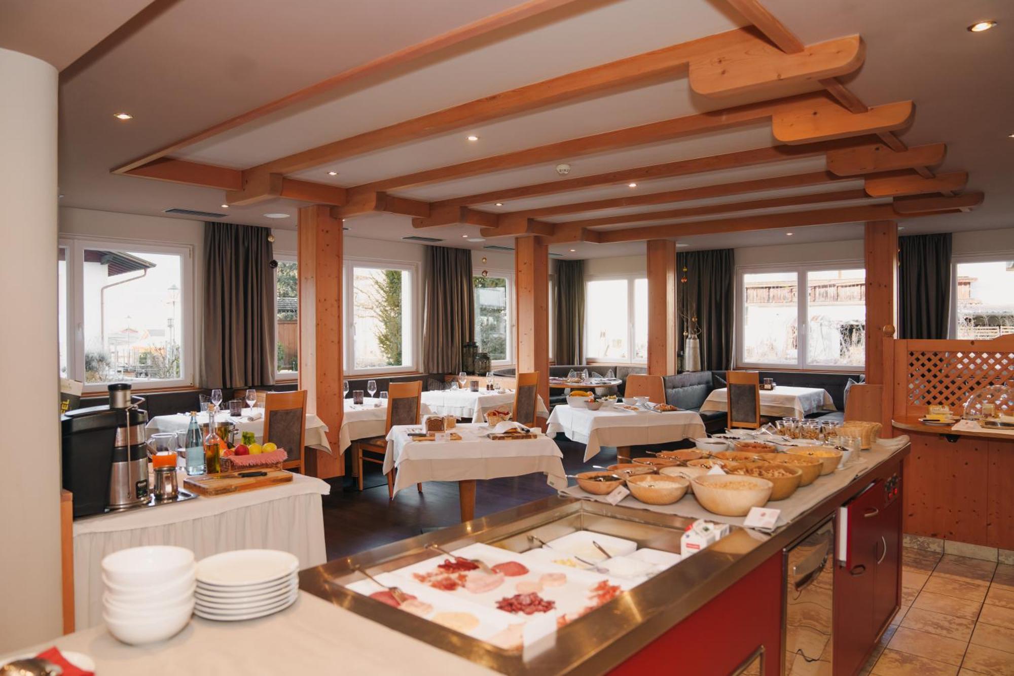 סלודרנו Saldur Small Active Hotel מראה חיצוני תמונה