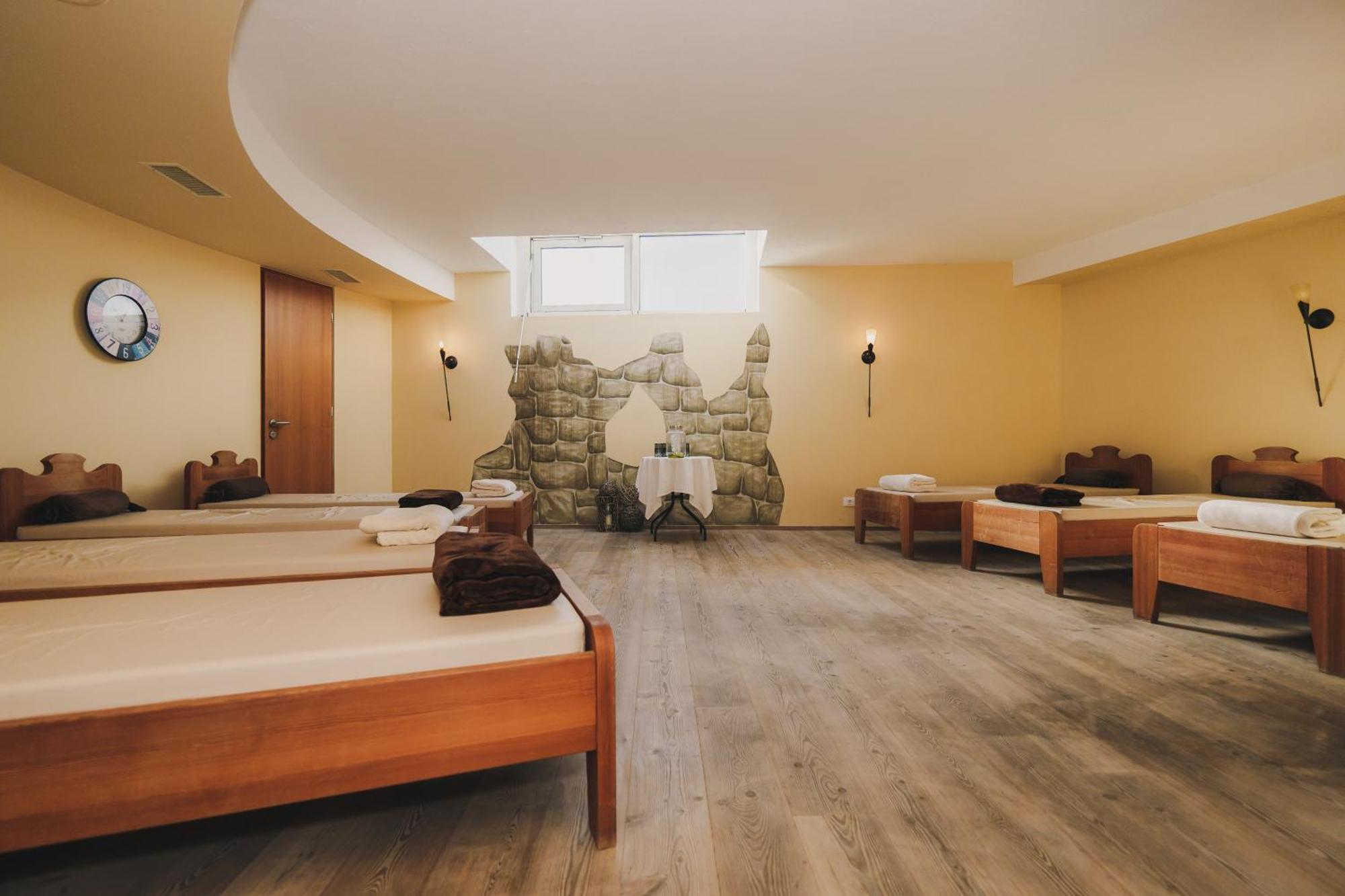 סלודרנו Saldur Small Active Hotel מראה חיצוני תמונה